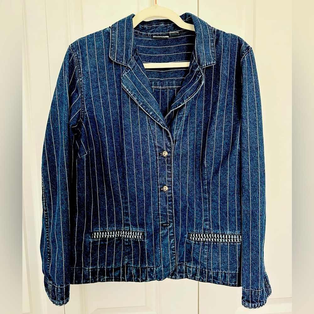 Chico’s denim blazer style jacket